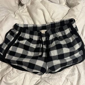 HEAVILY WORN SHORTS 💘💘